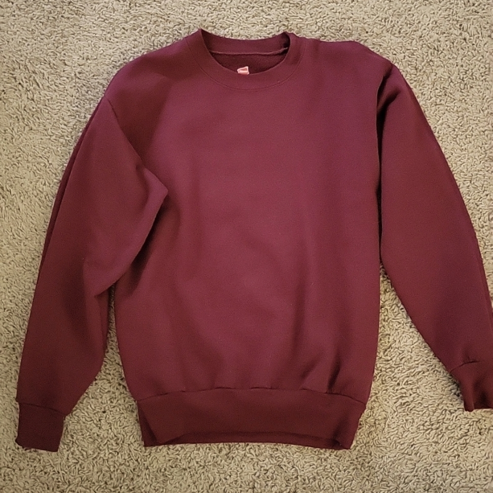 Hanes youth xl burgundy sweatshirt.